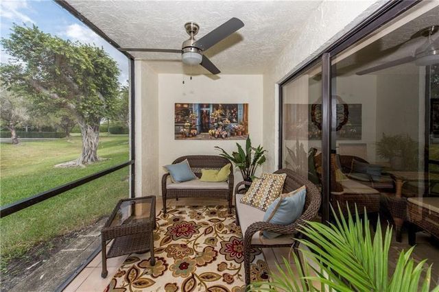 301 OLIVEWOOD Place O125, Boca Raton, FL 33431