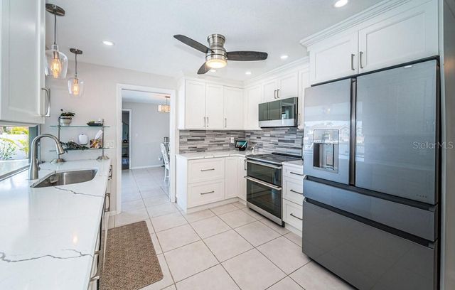 2180 DOLPHIN BOULEVARD S, St Petersburg, FL 33707