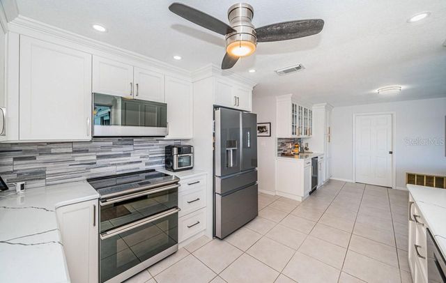 2180 DOLPHIN BOULEVARD S, St Petersburg, FL 33707