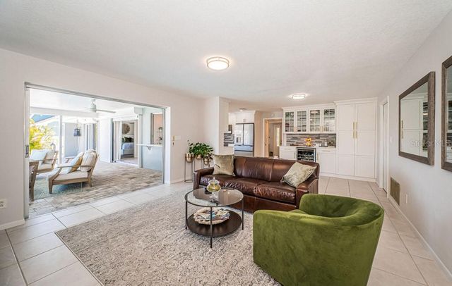 2180 DOLPHIN BOULEVARD S, St Petersburg, FL 33707