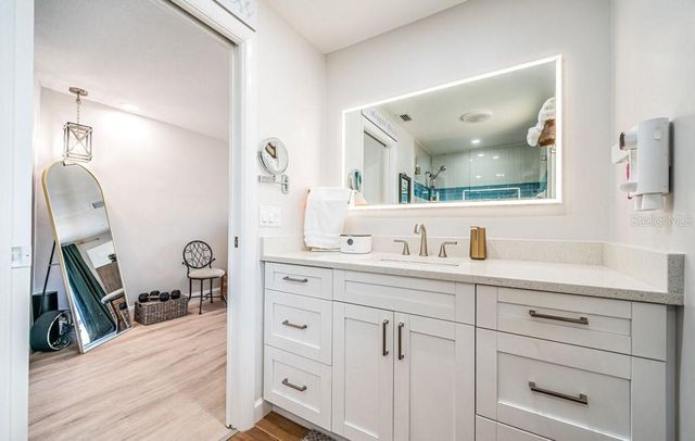 2180 DOLPHIN BOULEVARD S, St Petersburg, FL 33707