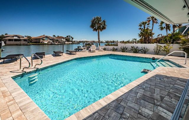 2180 DOLPHIN BOULEVARD S, St Petersburg, FL 33707