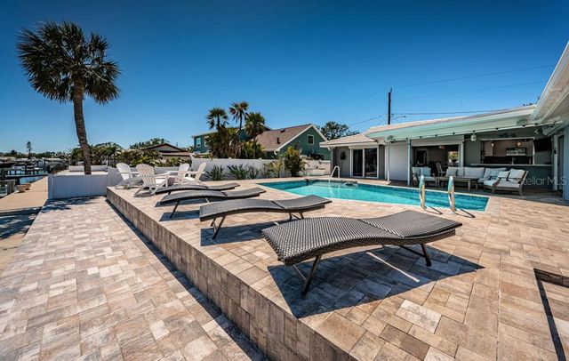 2180 DOLPHIN BOULEVARD S, St Petersburg, FL 33707