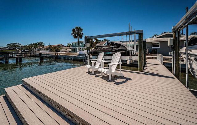 2180 DOLPHIN BOULEVARD S, St Petersburg, FL 33707