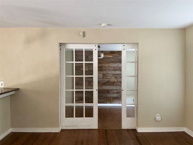 401 Cherry Hill DR, Austin, TX 78704