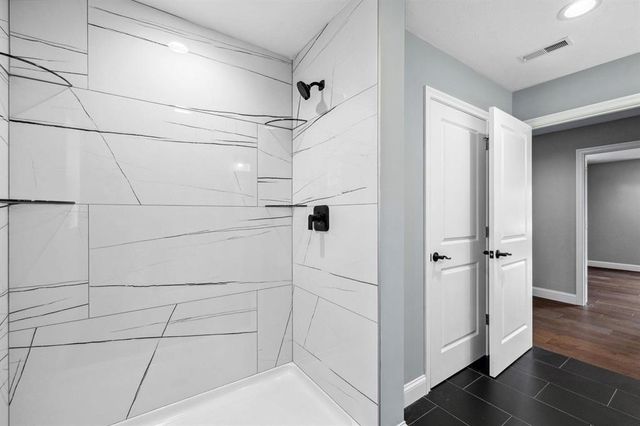 7 Buker Street, Nashua, NH 03064