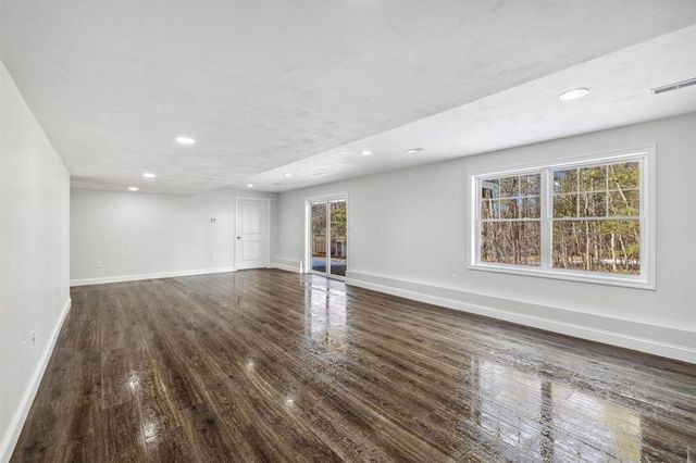 7 Buker Street, Nashua, NH 03064