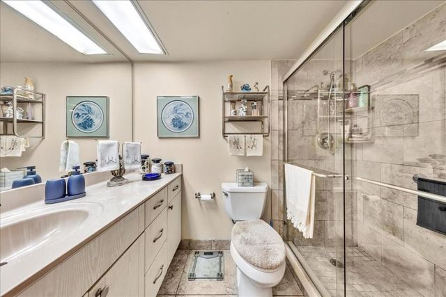 545 Oaks Lane 403, Pompano Beach, FL 33069