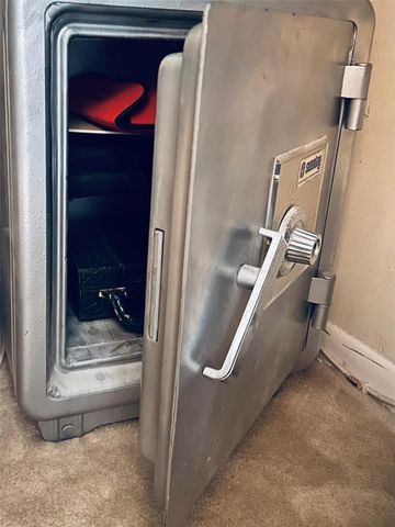 545 Oaks Lane 403, Pompano Beach, FL 33069