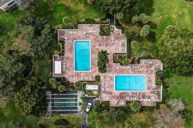 545 Oaks Lane 403, Pompano Beach, FL 33069