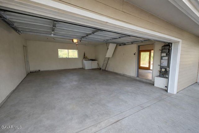 8851 Hierba Road, Agua Dulce, CA 91390