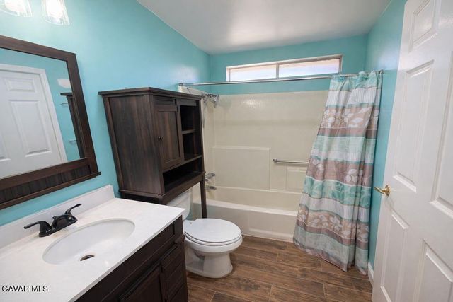 8851 Hierba Road, Agua Dulce, CA 91390