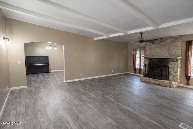 8851 Hierba Road, Agua Dulce, CA 91390