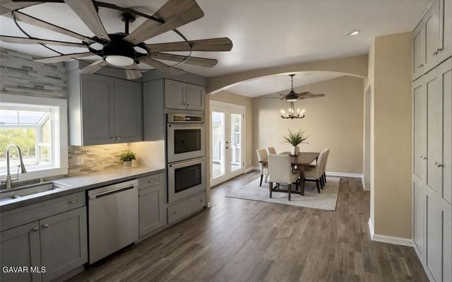 8851 Hierba Road, Agua Dulce, CA 91390