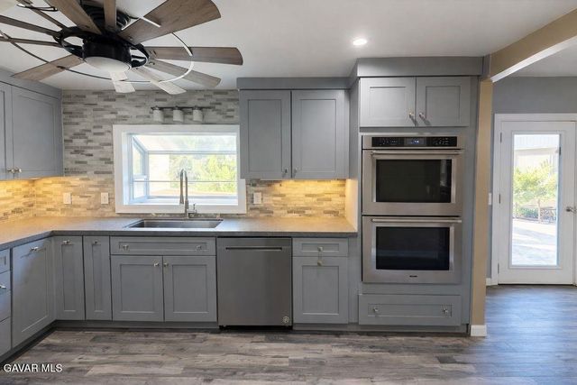 8851 Hierba Road, Agua Dulce, CA 91390