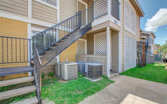 12506 Ashford Meadow Drive 2C-D, Houston, TX 77082