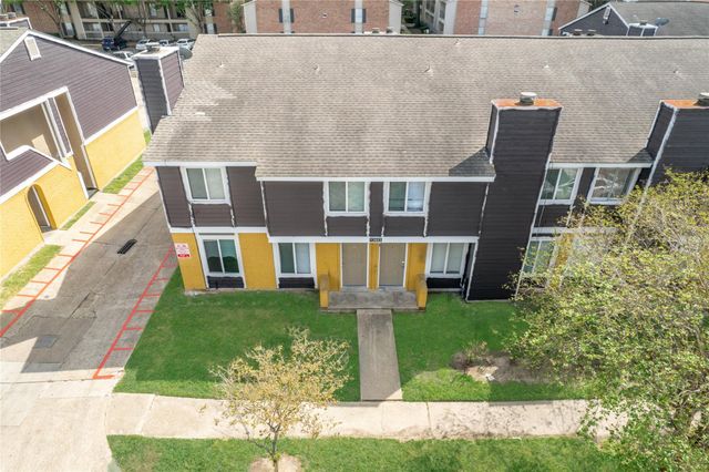 12506 Ashford Meadow Drive 2C-D, Houston, TX 77082