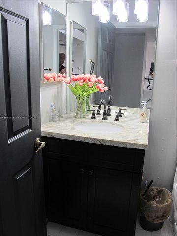 5285 NW 112th Ter, Coral Springs, FL 33076