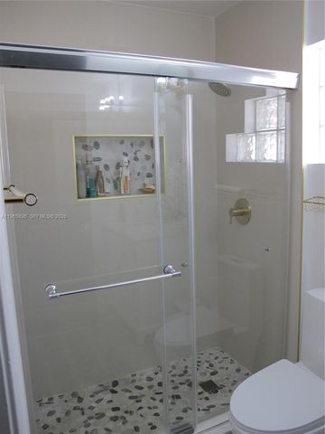 5285 NW 112th Ter, Coral Springs, FL 33076