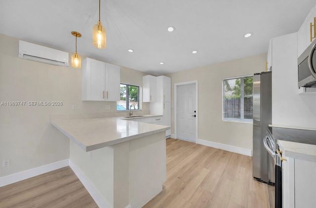 1116 NE 15th Ave, Fort Lauderdale, FL 33304