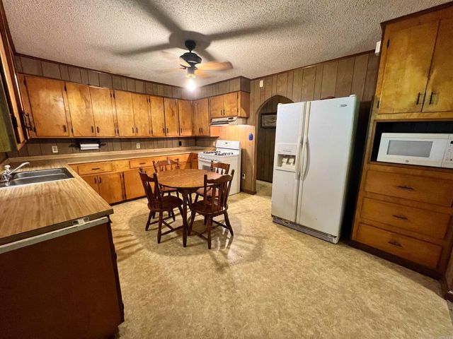 185 W 54 Highway, Star City, AR 71667