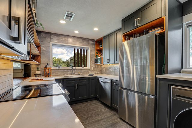 3913 Eldridge Street, Fort Worth, TX 76107