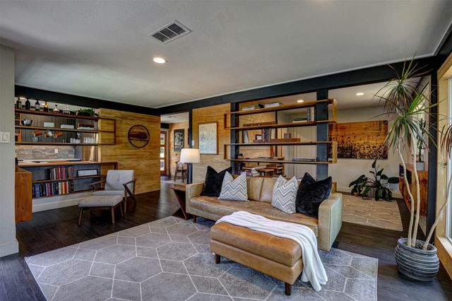 3913 Eldridge Street, Fort Worth, TX 76107