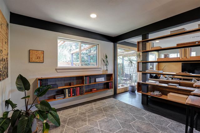 3913 Eldridge Street, Fort Worth, TX 76107