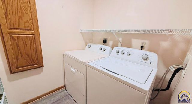 2606 SW 9th St, Topeka, KS 66606