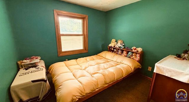2606 SW 9th St, Topeka, KS 66606