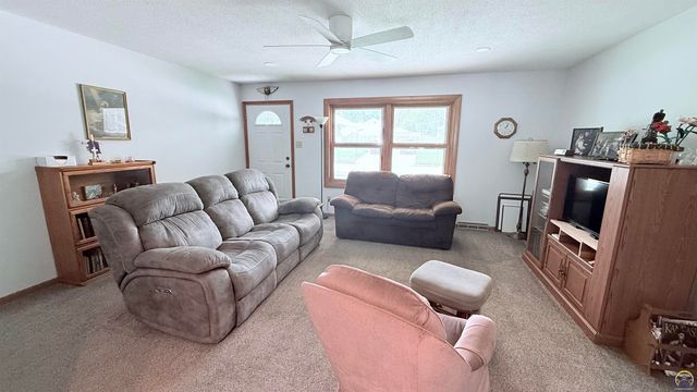 2606 SW 9th St, Topeka, KS 66606