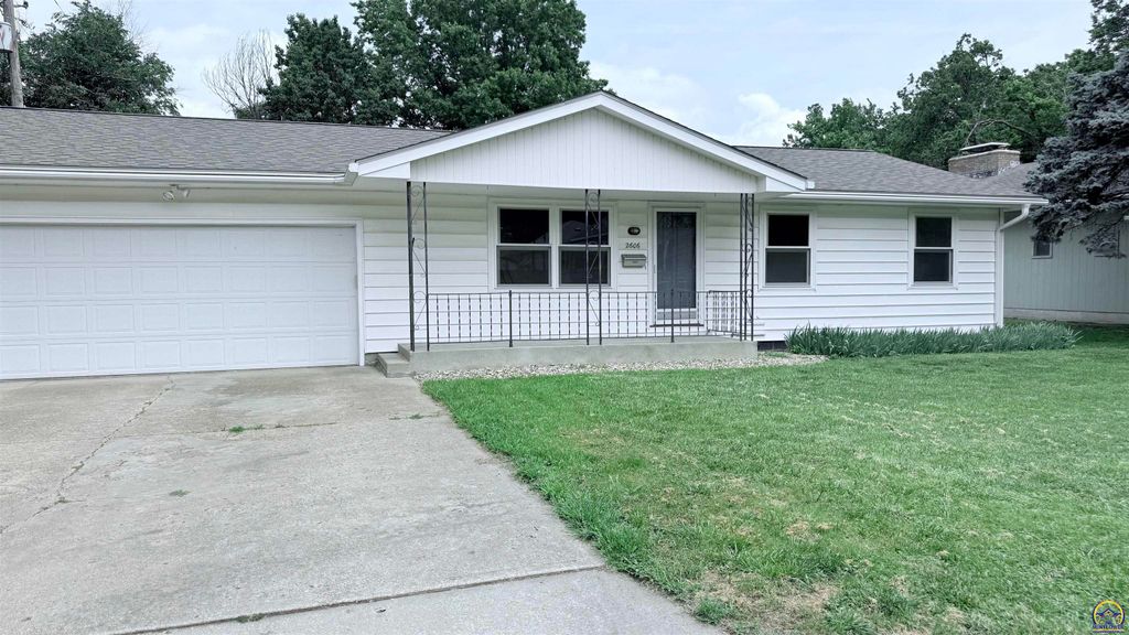 2606 SW 9th St, Topeka, KS 66606