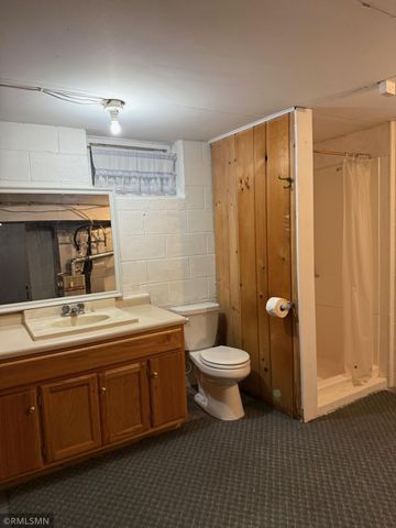 1222 W 4th Street, New Richmond, WI 54017