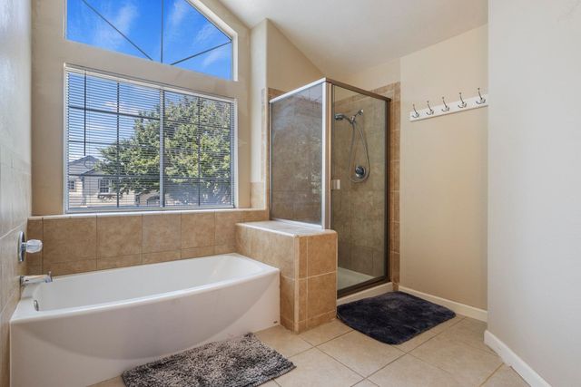 748 Codington Way, Modesto, CA 95357