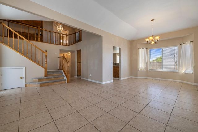 748 Codington Way, Modesto, CA 95357