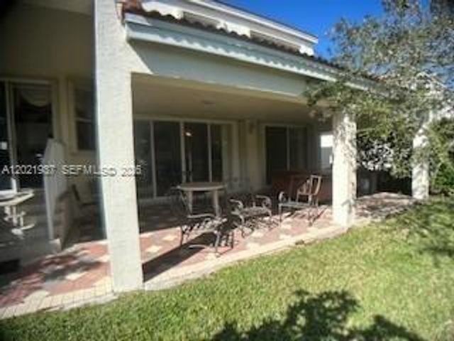 5003 SW 163rd Ave, Miramar, FL 33027