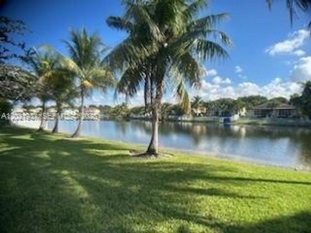 5003 SW 163rd Ave, Miramar, FL 33027
