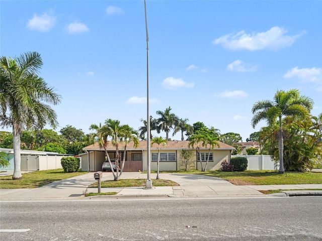 3103 BAYSHORE GARDENS PARKWAY, Bradenton, FL 34207