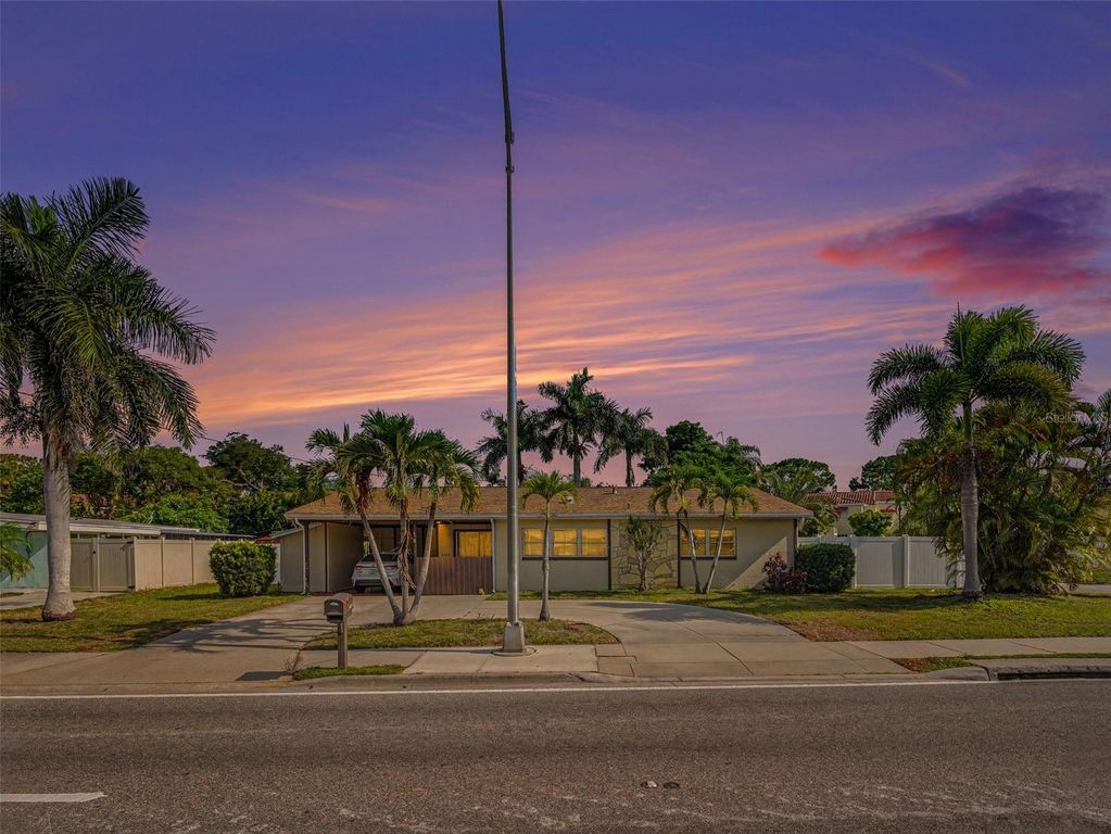 3103 BAYSHORE GARDENS PARKWAY, Bradenton, FL 34207