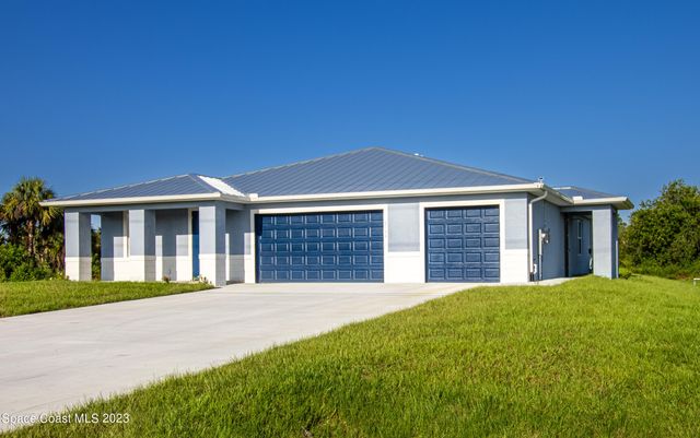 2106 Madden Avenue SW, Palm Bay, FL 32908