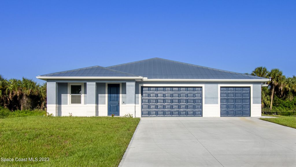 2106 Madden Avenue SW, Palm Bay, FL 32908