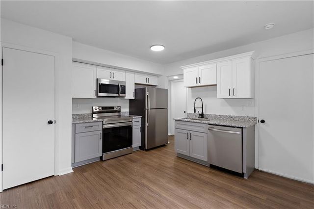 916 Cherokee RD, Portsmouth, VA 23701