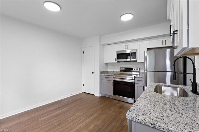 916 Cherokee RD, Portsmouth, VA 23701