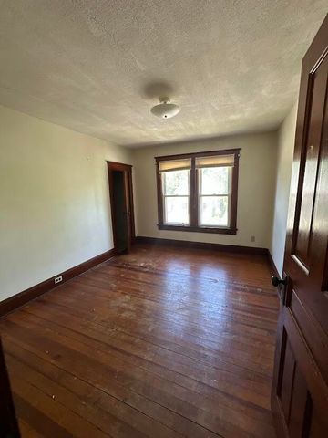 101 Ridge Street, La Porte, IN 46350