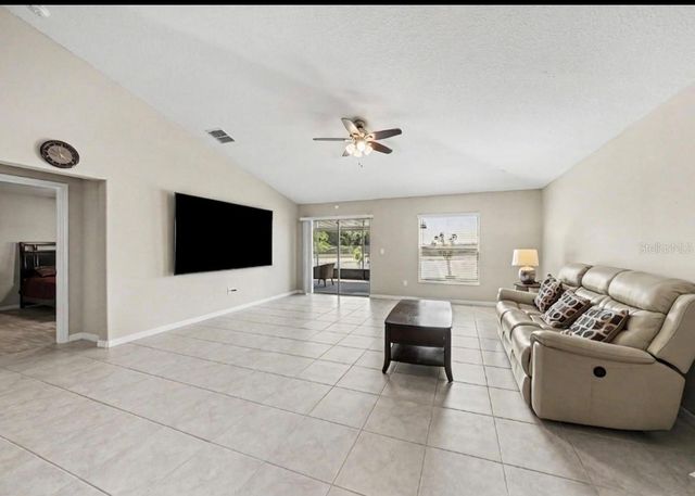 10829 CRUSHED GRAPE DRIVE, Riverview, FL 33578