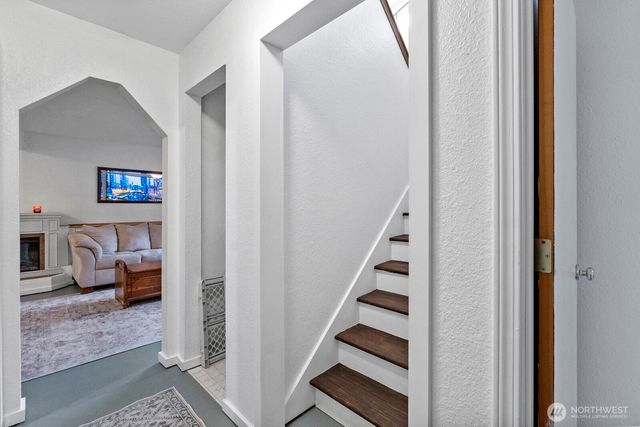 60 NE Lorrain Court, Belfair, WA 98528