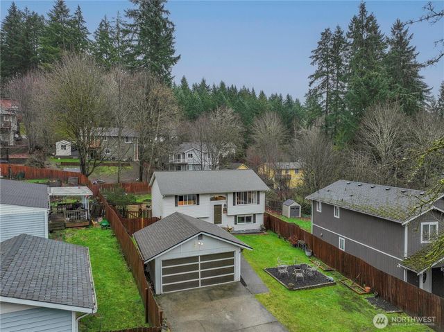 60 NE Lorrain Court, Belfair, WA 98528