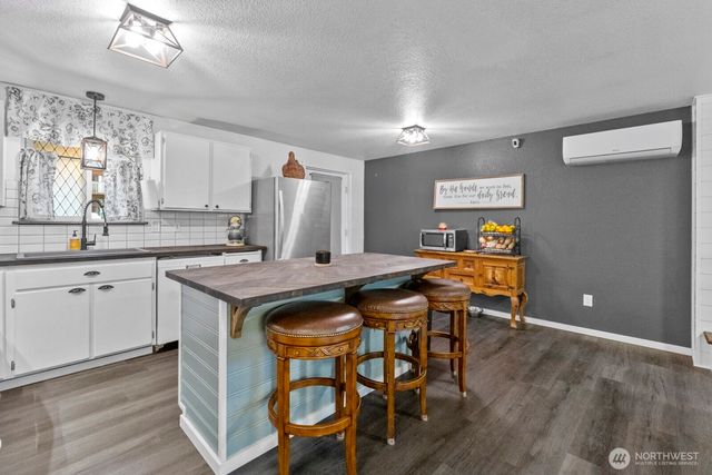 60 NE Lorrain Court, Belfair, WA 98528