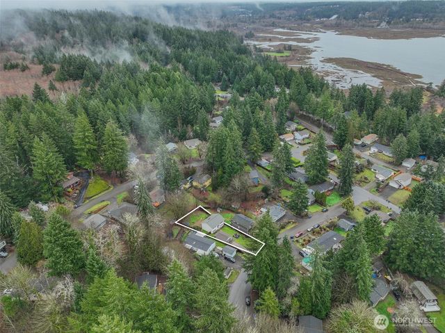 60 NE Lorrain Court, Belfair, WA 98528