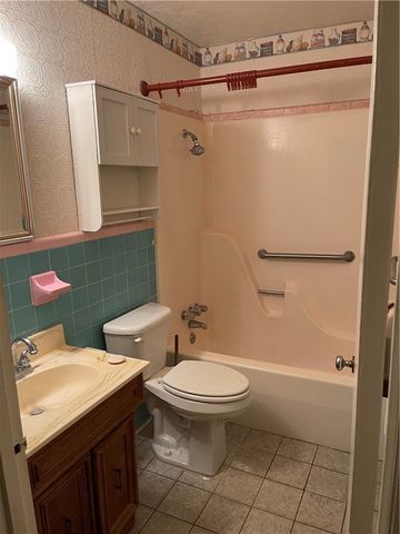 1101 Dewey Ave, Alice, TX 78332